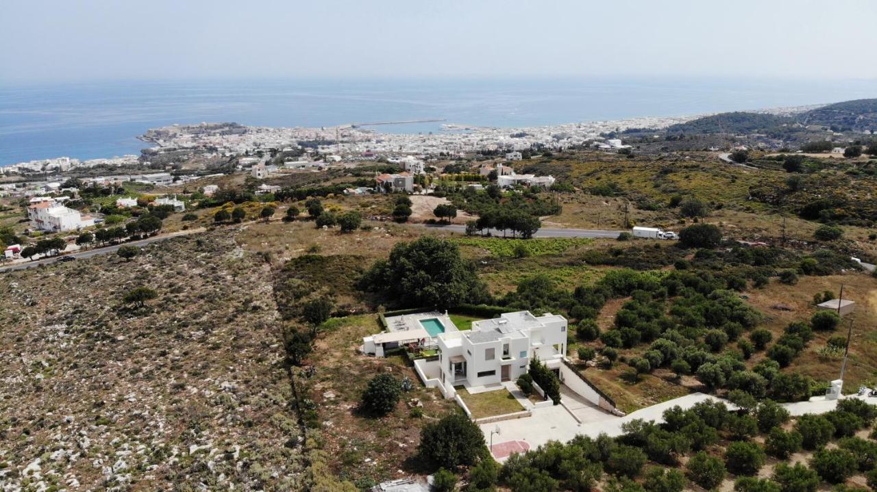 Lux Villa Mia With Heated Pool, 2Km To Beach & Childrens Area! Mikro Metochi Buitenkant foto