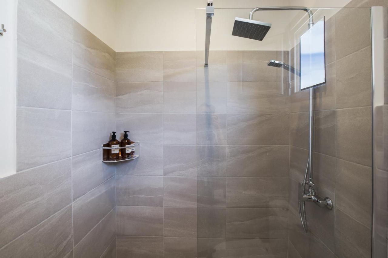 Lux Villa Mia With Heated Pool, 2Km To Beach & Childrens Area! Mikro Metochi Buitenkant foto
